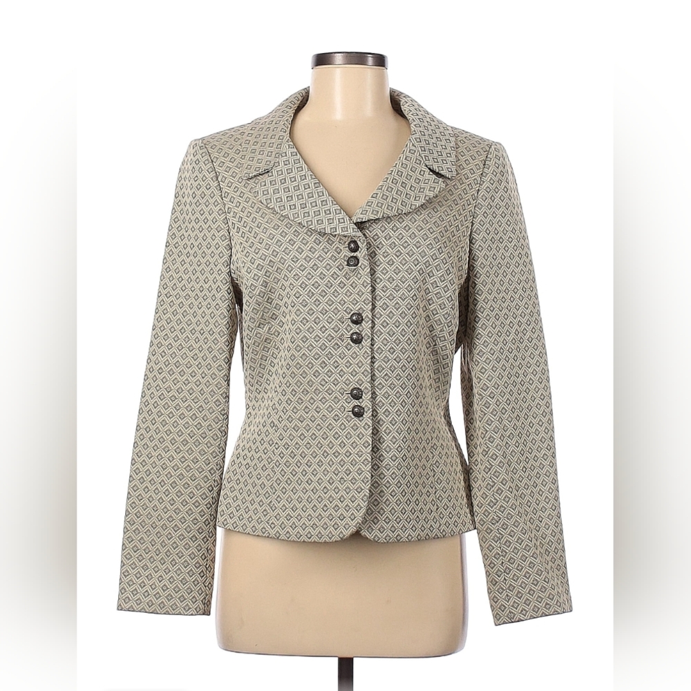Tahari size 8